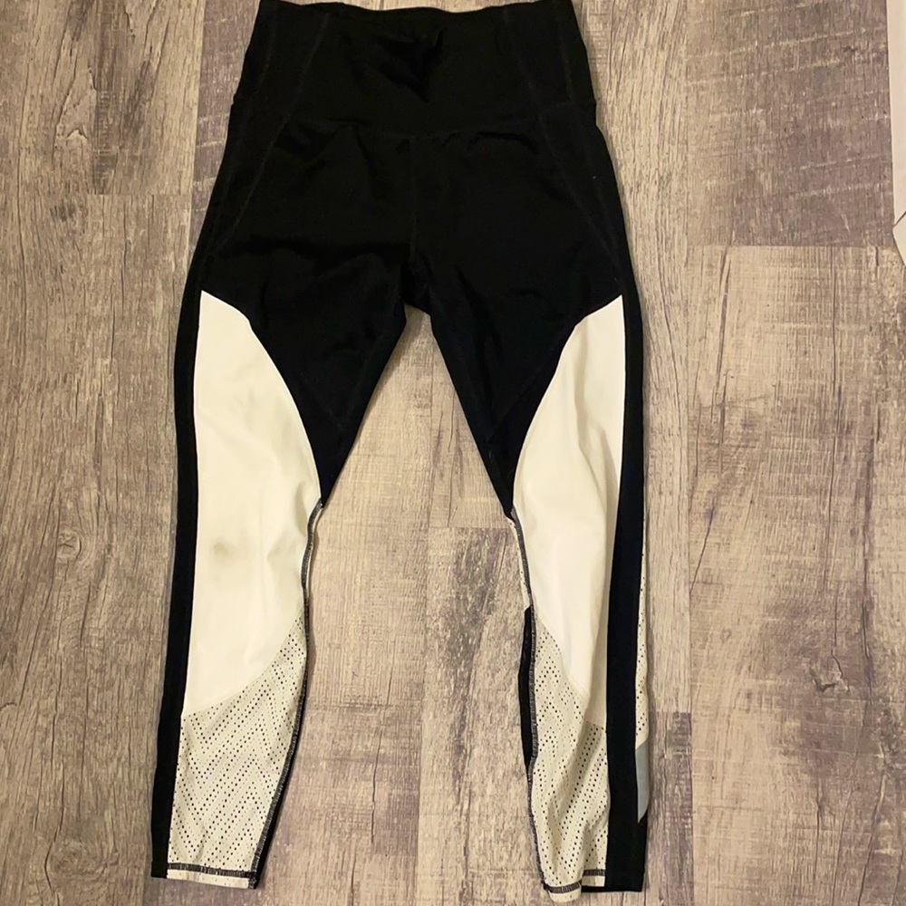 Athleta white and black mesh leggings